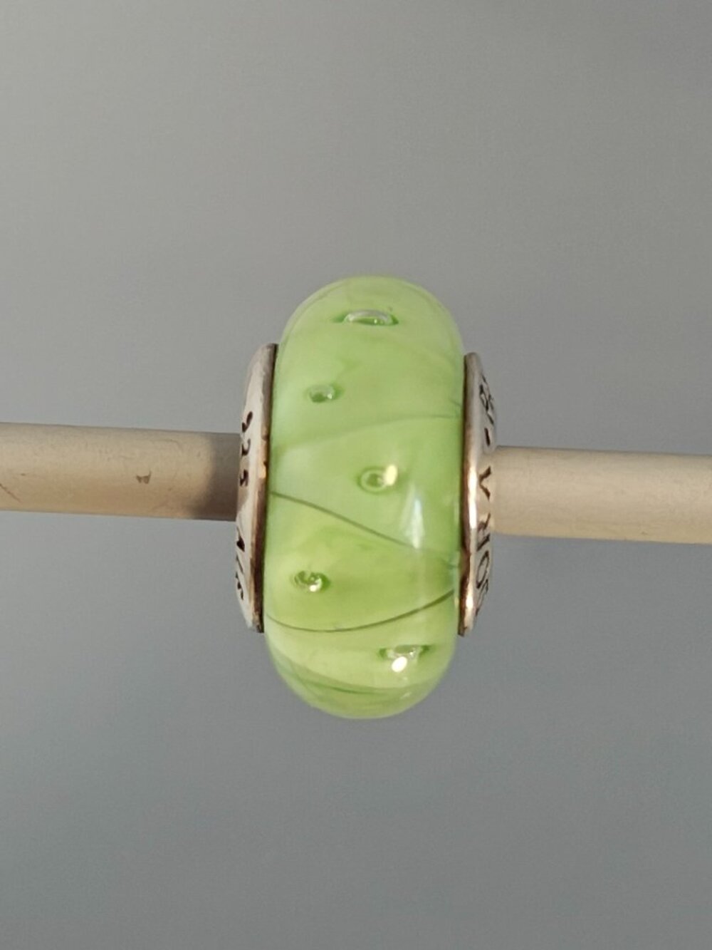 Authentic Retired Pandora Green Looking Glass Murano Charm 790925